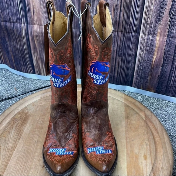 NWT Women's Boise State University Gameday Boots - Picture 3 of 7